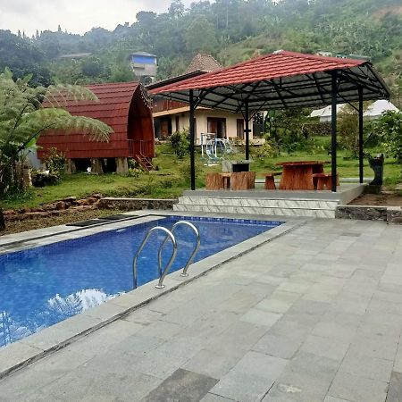 Wooden House Paseban Villa Bogor Kültér fotó