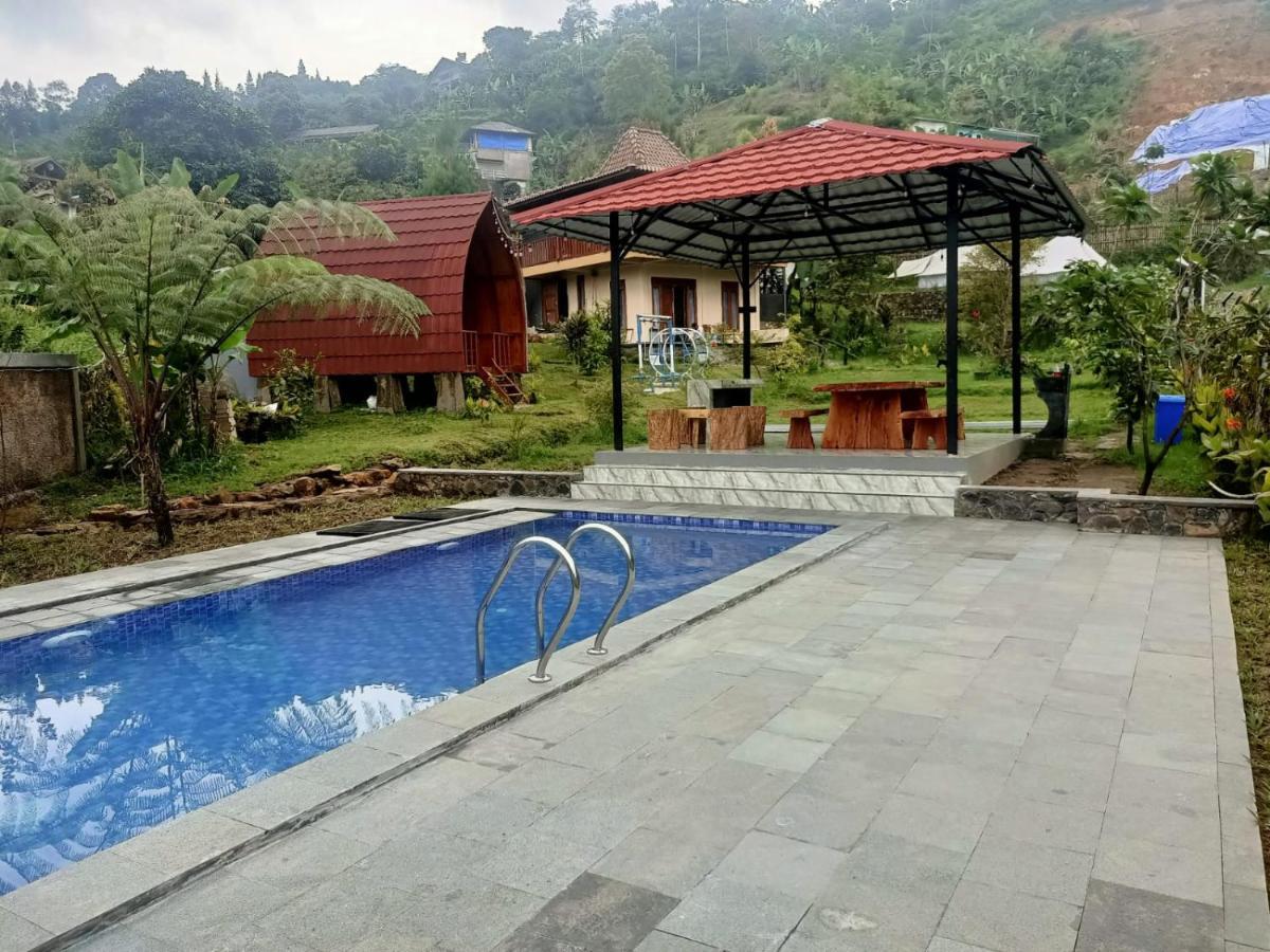 Wooden House Paseban Villa Bogor Kültér fotó
